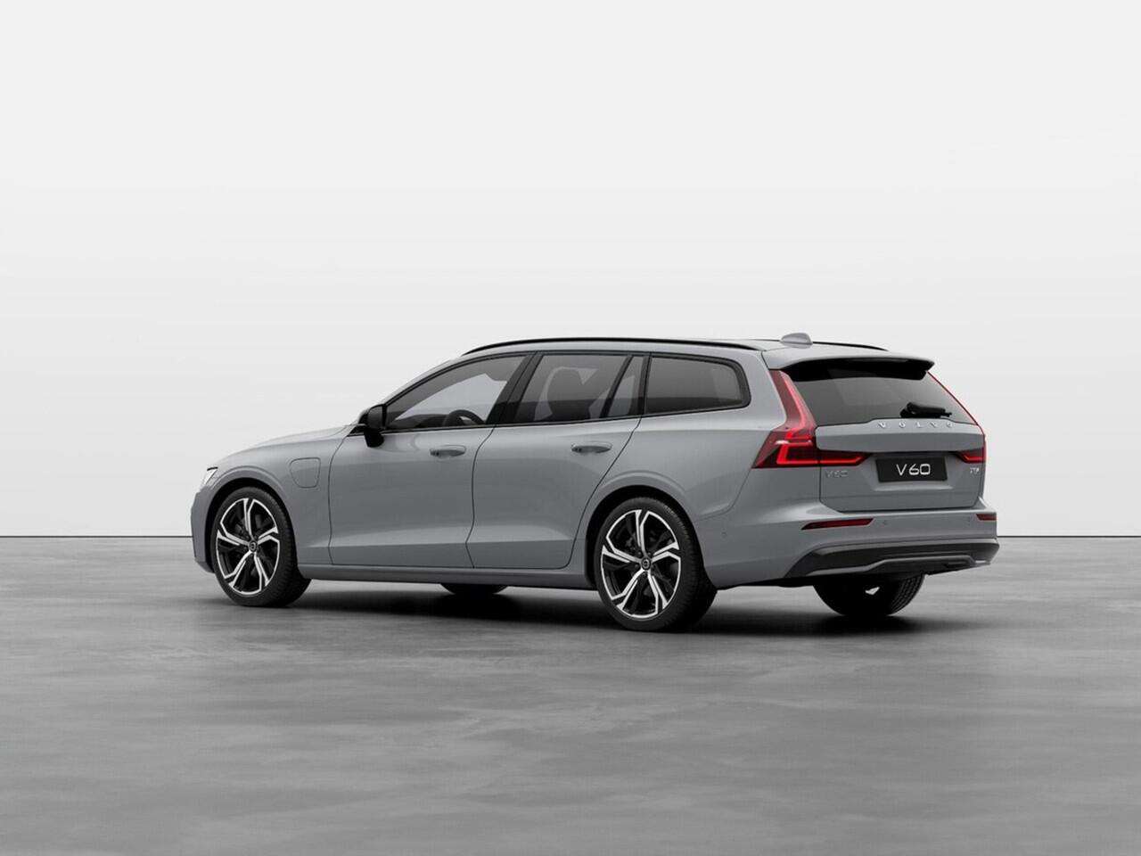 Volvo V60 T8 Plug-in hybrid AWD Plus Perform. Ed. Dark | Panoramadak | 360° camera | Stoel- en Stuurverwarming | Getint Glas
