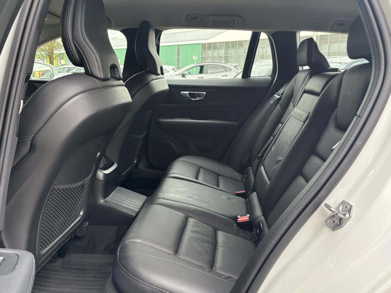 Volvo V60 2.0 T8 Recharge AWD Inscription | Camera | Trekhaak | Memory | BTW