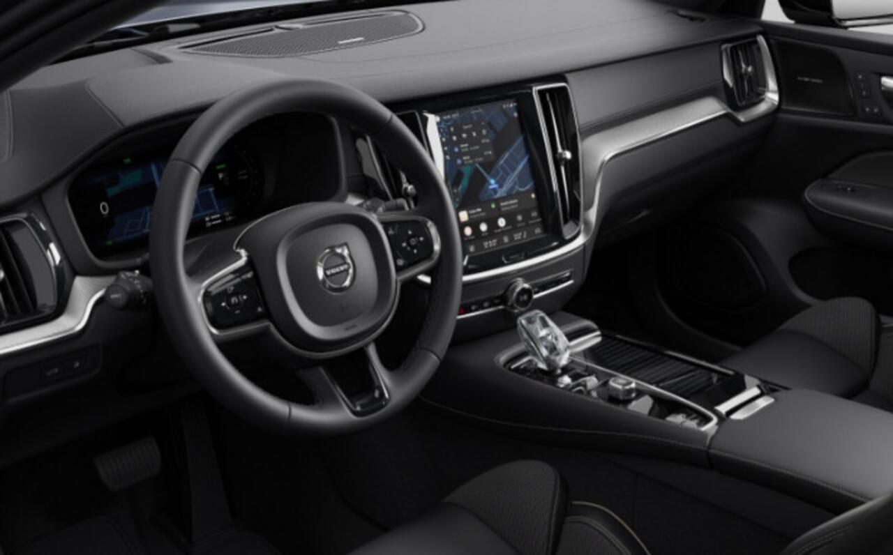 Volvo V60 T6 350PK Automaat AWD Ultra Dark / Long Range / 360 Camera / Harman Kardon audio / Head-up display / Panorama dak / Apple carplay / Android auto /