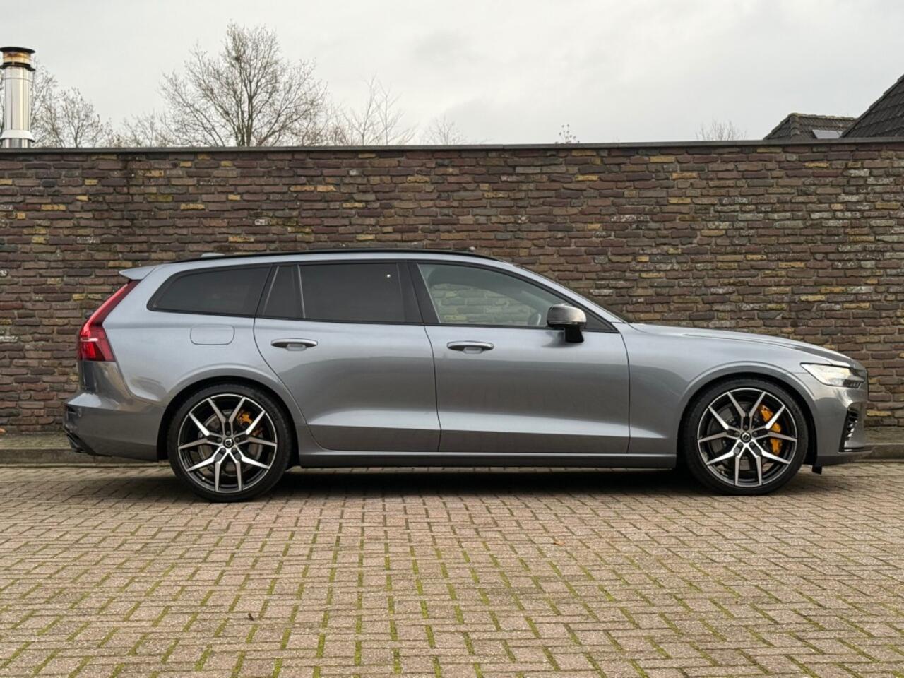 Volvo V60 2.0 T8 AWD Polestar Engineered Panodak HenK