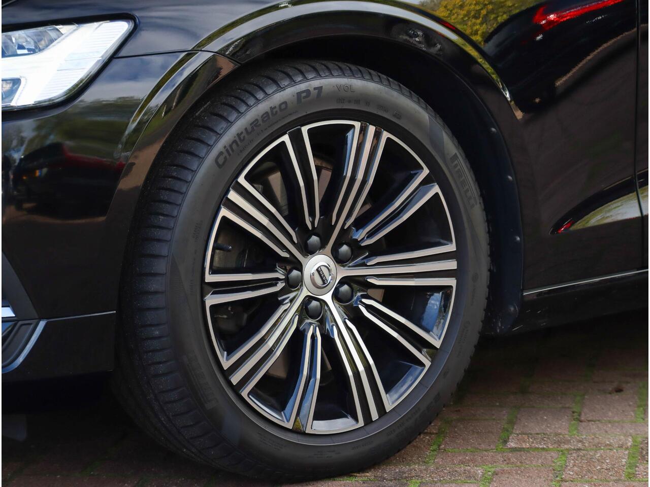 Volvo V60 2.0 T5 Inscription 250PK Camera Leder Dealeronderhouden!