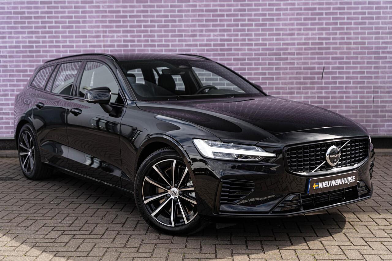 Volvo V60 2.0 T6 Plug-in hybrid AWD Plus Dark | Trekhaak | Harman Kardon | 360º Camera | Verwarmbare voorruit | Stoel- / Stuurverwarming Voor + Achter | Adaptive Cruise | Dodehoekdetectie | Verwarmbare voorruit | Power seats