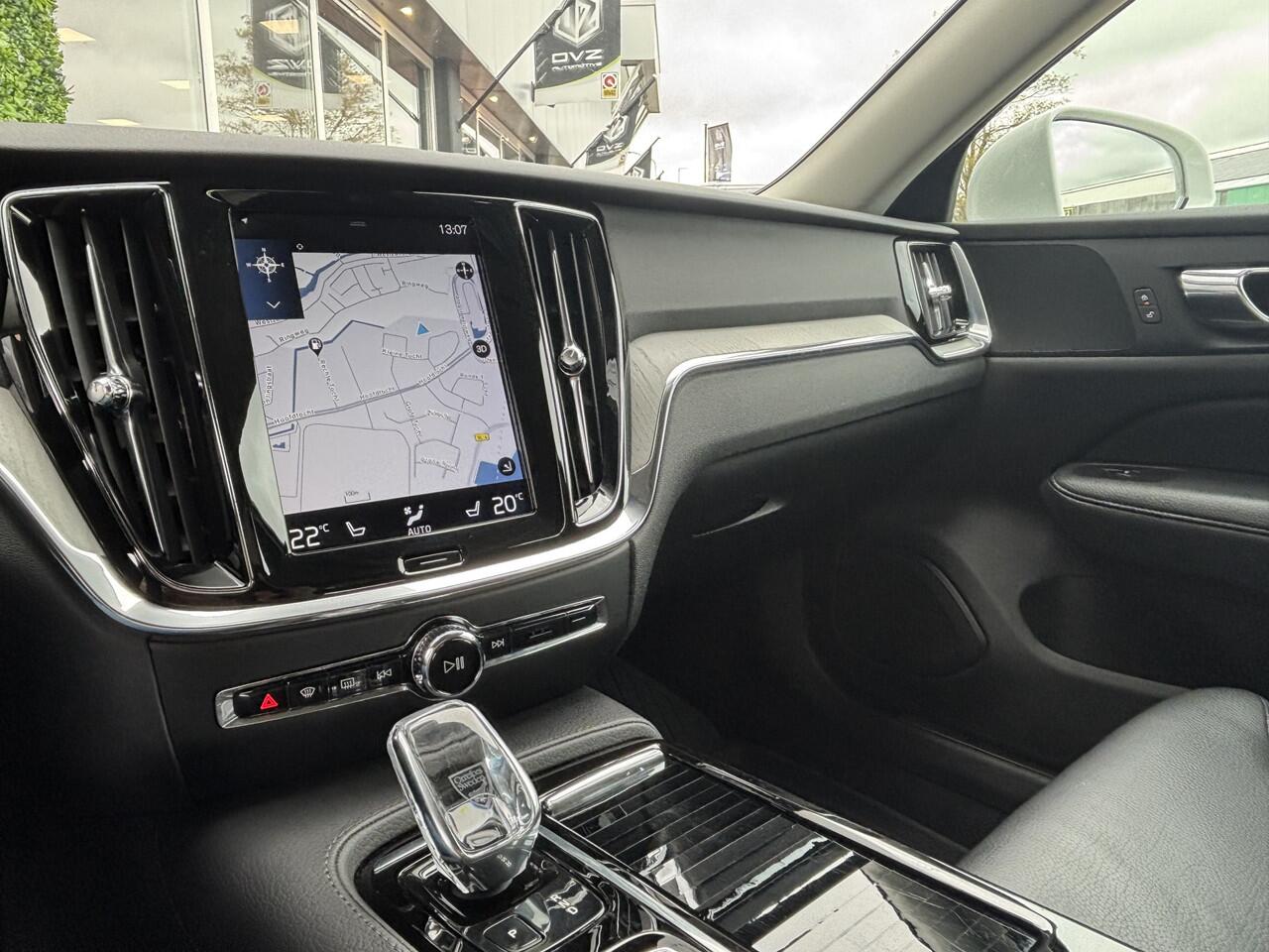 Volvo V60 2.0 T8 Recharge AWD Inscription | Camera | Trekhaak | Memory | BTW