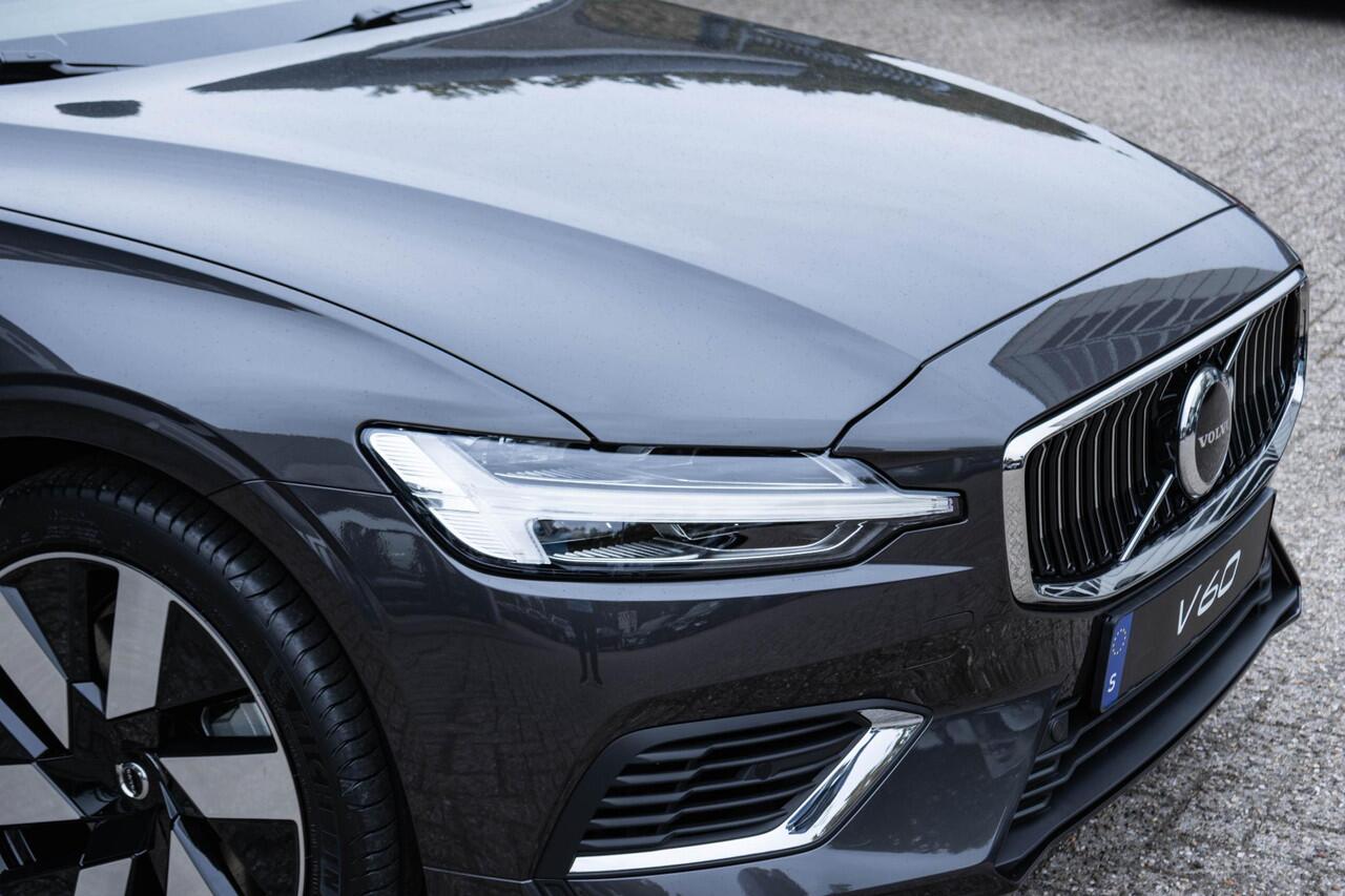 Volvo V60 T6 Recharge AWD Essential Edition | Long Range | Verwarmbare voorstoelen | Verwarmbaar stuurwiel | Verwarmbare achterbank | Google Infotainment | Parkeercamera | 19 inch Lichtmetalen velgen