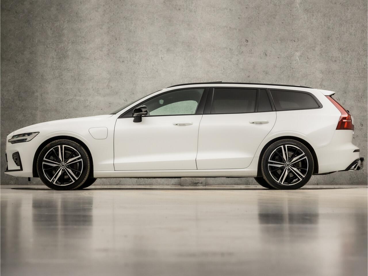 Volvo V60 2.0 T8 Twin Engine AWD Polestar Engineered 405Pk (PANORAMADAK, APPLE CARPLAY, MEMORY SEATS, LEDER, HARMAN/KARDON, TREKHAAK, CAMERA, ADAPTIVE CRUISE, GETINT GLAS, NIEUWSTAAT)