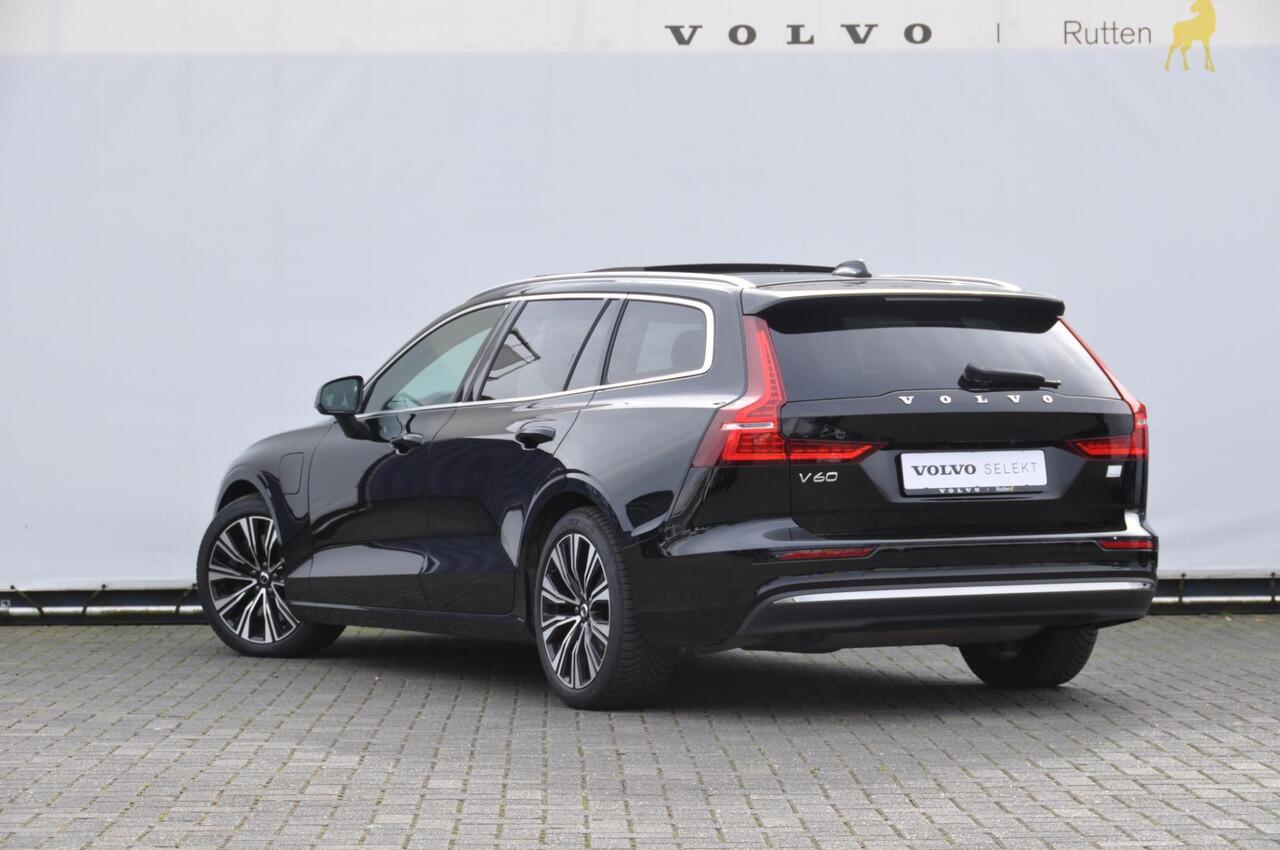 Volvo V60 T6 350pk Autmomaat Recharge AWD Plus Bright Pilot assist / Adaptive cruise control / Elektrische achterklep / Panoramadak / Keyless entry / Google services / Lederen bekleding /