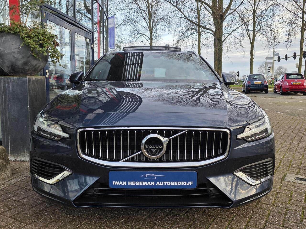 Volvo V60 2.0 T6 Recharge AWD Inscription | Schuif/kanteldak | Wegkl. Trekhaak | Navigatie | Leer | Cruise Control | Licht metalen velgen