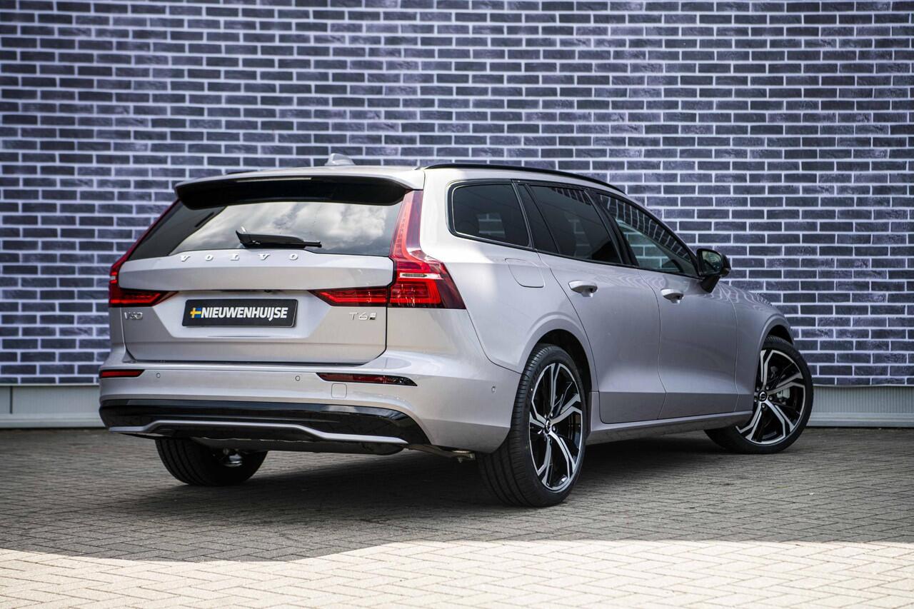 Volvo V60 2.0 T6 Plug-in hybrid AWD Plus Dark | Panoramadak | Head Up Display | Aurora Silver | Donker Glas | 360 Camera | 19" |