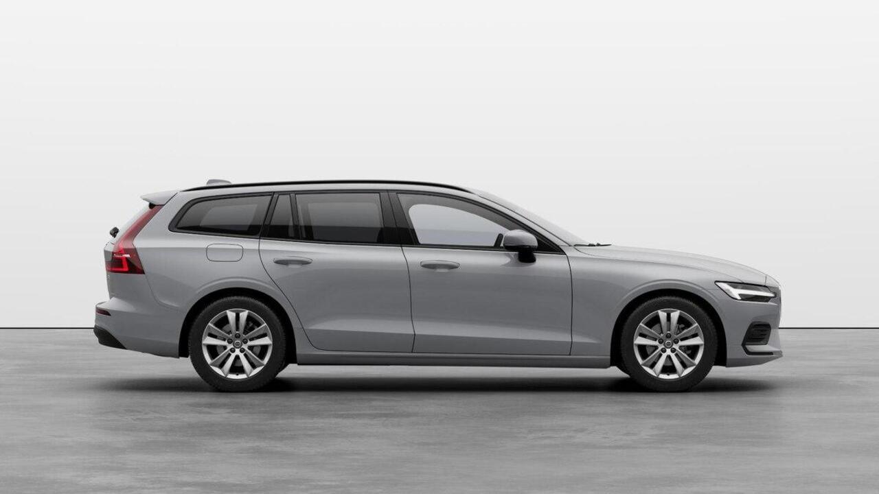 Volvo V60 B4 Essential Edition | Dec. 2025 Leverbaar | Adaptieve Cruise Control | BLIS | Parkeersensoren en Camera | Zwarte Hemel | Climate Pack | Zwart Lederen Interieur | Extra Getint Glas |