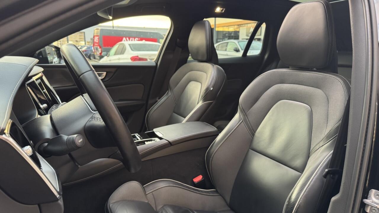 Volvo V60 2.0 T6 AWD R-Design | Pano | Leer | Camera