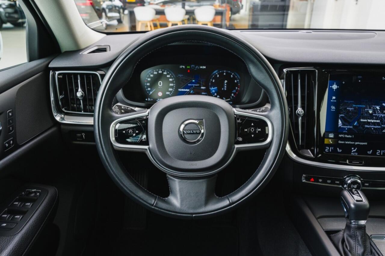 Volvo V60 T5 AWD Cross Country Pro