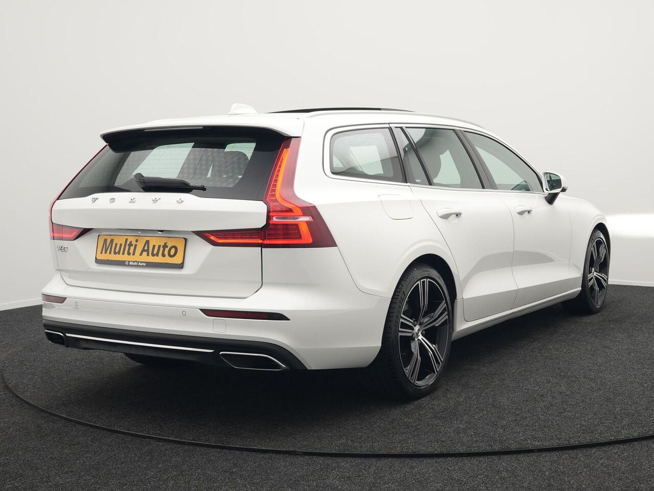 Volvo V60 T6 Recharge AWD Inscription Plug In Hybrid 33.000 KM !! Dealer O.H. PHEV | Panodak | Adaptive Cruise | Lederen Sportstoelen Memory | Trekhaak af Fabriek | Harman Kardon | Navigatie | Apple Carplay | Acam | L.M. 19" | Stoel & Stuurverwarming | DAB | Virtua