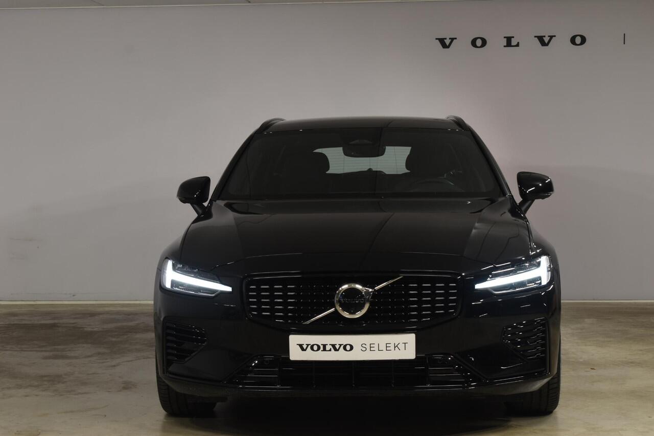 Volvo V60 T6 350PK Automaat Plus Dark / Navigatie / 360 Camera / Harman Kardon / Stuur & Stoelverwarming / LM Velgen / Trekhaak