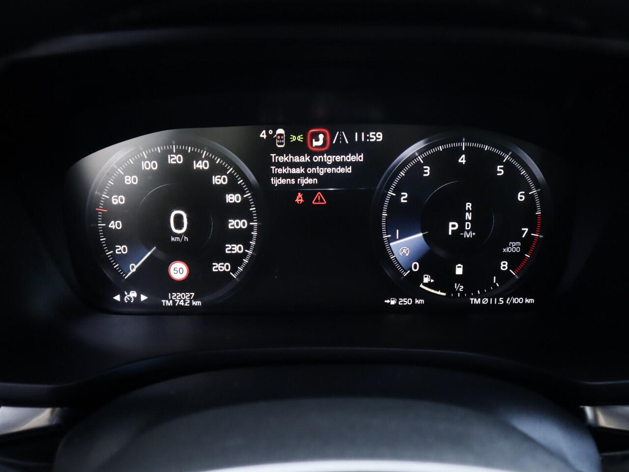 Volvo V60 2.0 B4 Momentum Business 2e-Eig. & Keurig-Onderh. BOVAG-Garantie. NL-Auto.