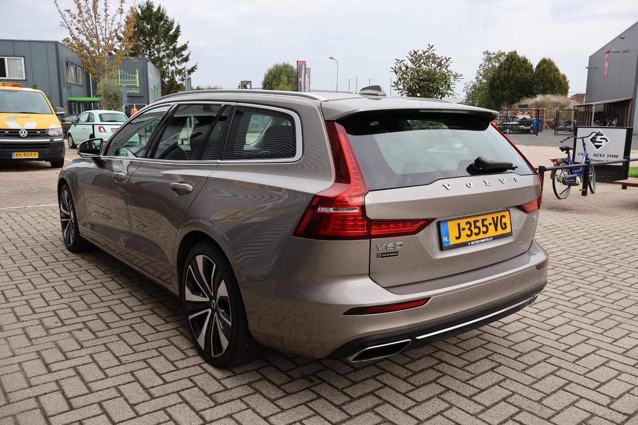 Volvo V60 2.0 T8 Recharge Business Pro 1e Eigenaar | NL-Auto | Dealer Onderh | BTW | 390PK | AWD | Elek Stoel+klep | Stoel/Stuur Verwarming | Camera | Ad Cruise | Climate | Full Led | Keyless | Navi | PDC | Start/Stop | 1 Laadkabel