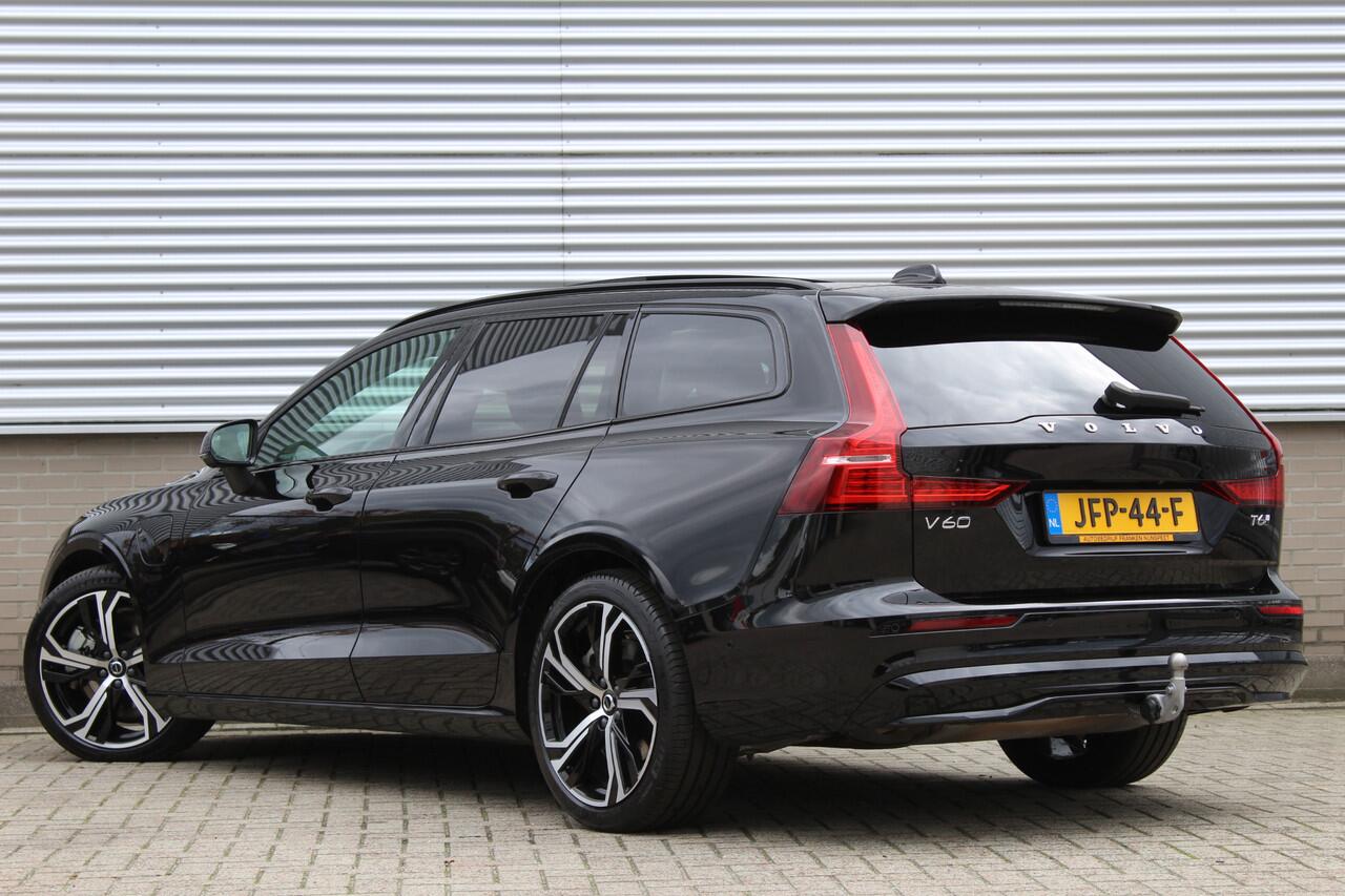 Volvo V60 2.0 T6 Plug-in hybrid AWD Plus Dark | Panoramadak | Trekhaak | H&K | BLIS | 360 Camera | Winterpack