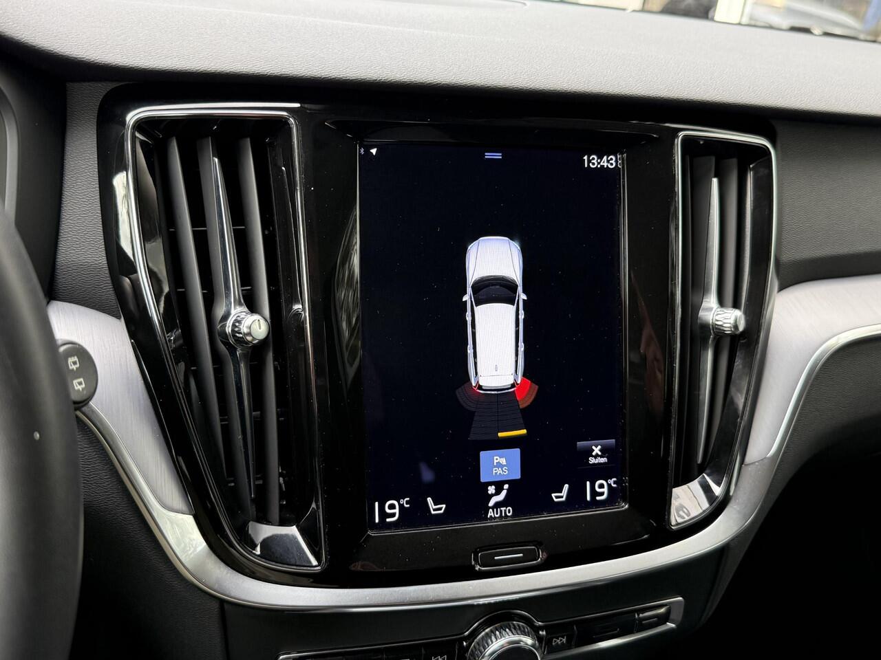 Volvo V60 2.0 B4 Momentum Bus. |Carplay|Adapt.Cruise|Trekhaak|