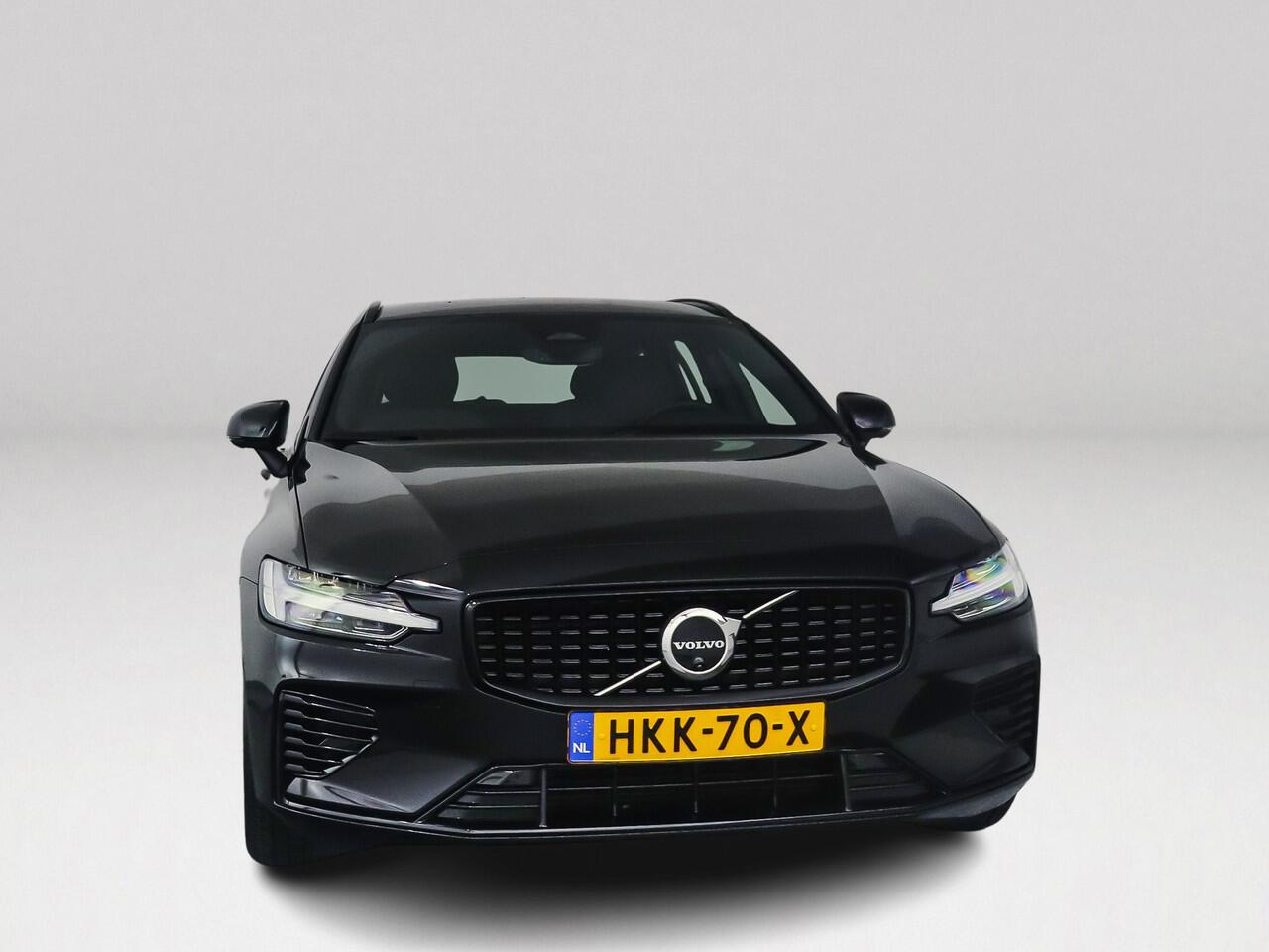 Volvo V60 T6 Plug-in hybrid AWD Plus Dark | 360° camera | Harman Kardon | Stoel- en Stuurverwarming | Trekhaak