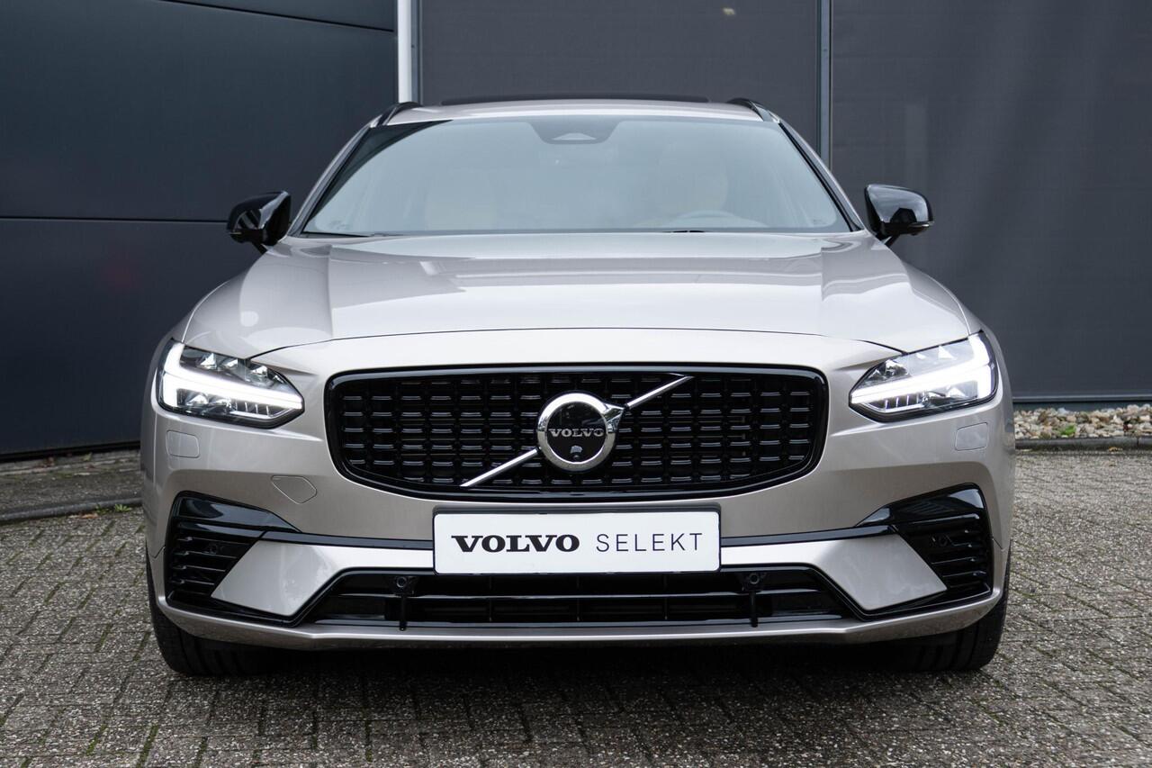 Volvo V90 T6 Automaat Plug-in hybrid AWD Ultra Dark | Luchtvering| Nappa Leder interieur|Massagefunctie in voorstoelen| Interieur Voorverwarming| Premium Audio by Harman en Kardon| Rondomzicht Camera| Head up display| Semi electrische Trekhaak.