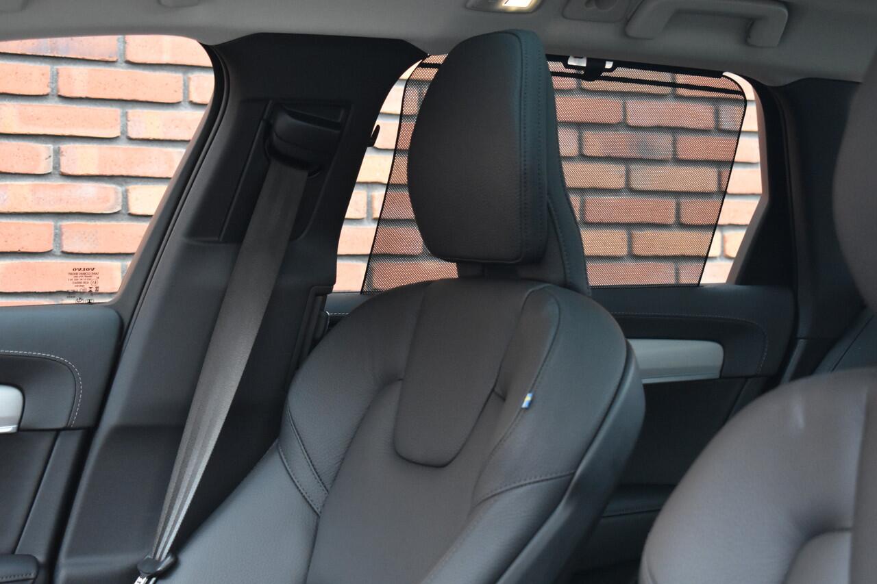 Volvo V90 T8 455PK Plug-in hybrid AWD Ultra Dark | 360 Camera | Trekhaak | All-Season | Gelamineerd Glas |