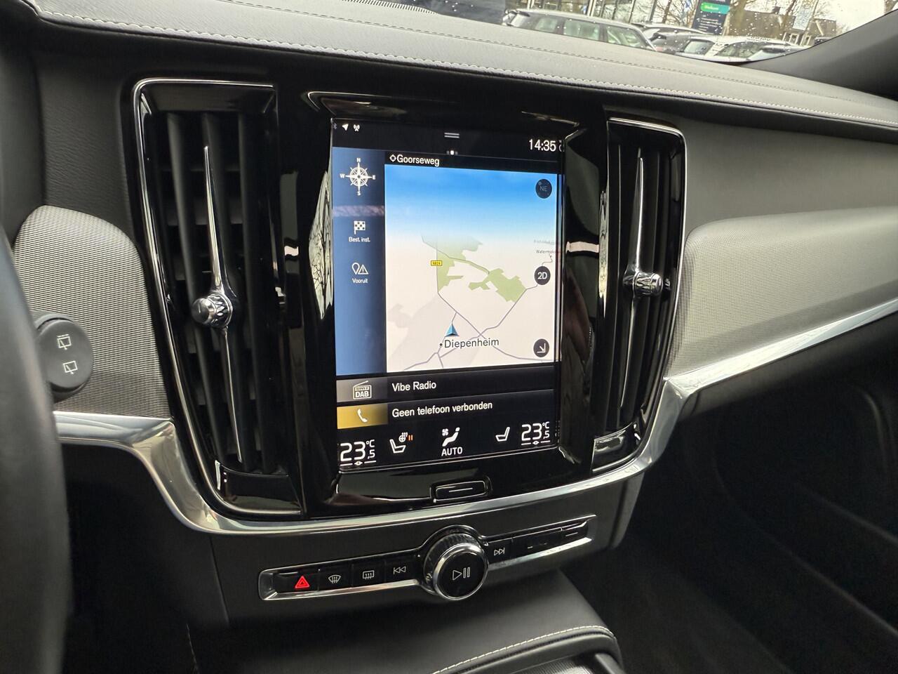 Volvo V90 R-Design | NL AUTO |Panoramadak o Harman/Kardon o Winterpakket o Camera 2020 km 148.000 Nap 2e eigenaar !!