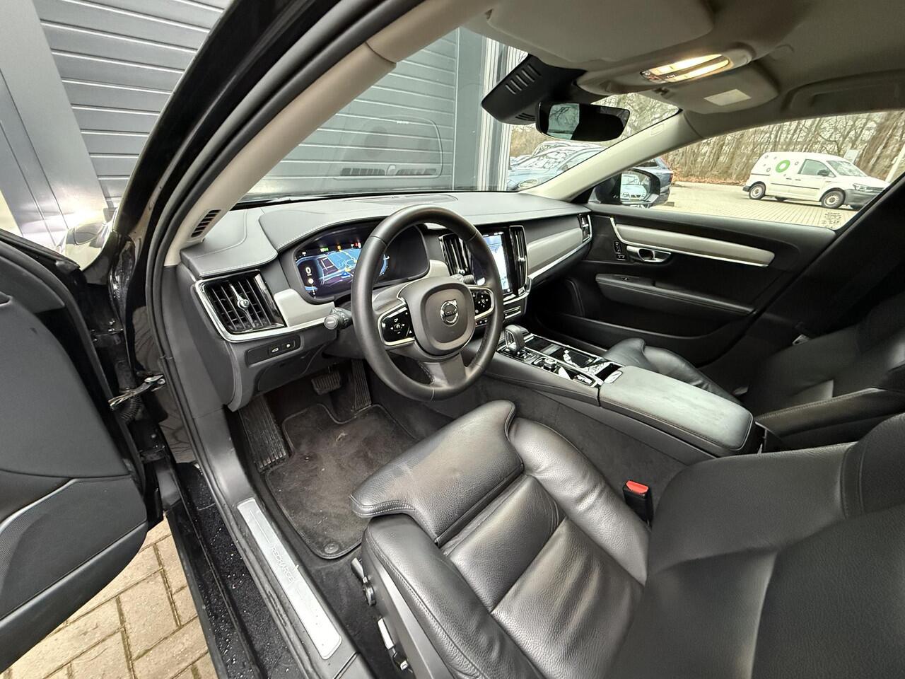 Volvo V90 2.0 T6 Plug-in hybrid AWD Essential Bright