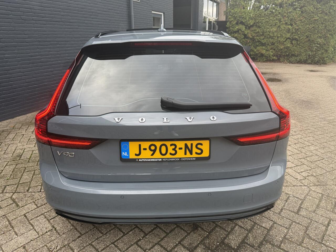 Volvo V90 R-Design | NL AUTO |Panoramadak o Harman/Kardon o Winterpakket o Camera 2020 km 148.000 Nap 2e eigenaar !!