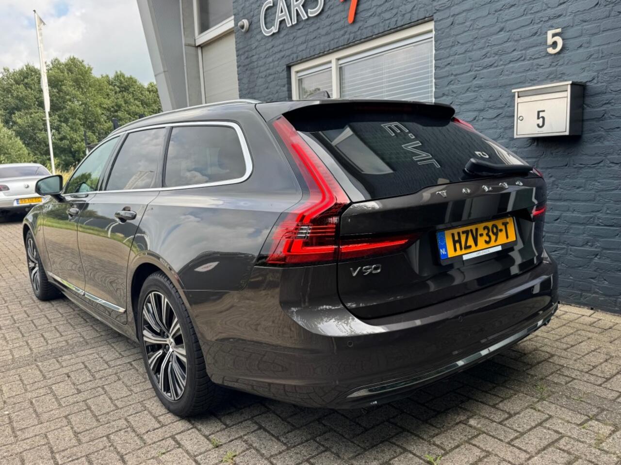 Volvo V90 2.0 T-6 Recharge 340pk AWD Inscription + Leder + 360 Camera + Nav + 18 inch Lmv - Nw type 2021!