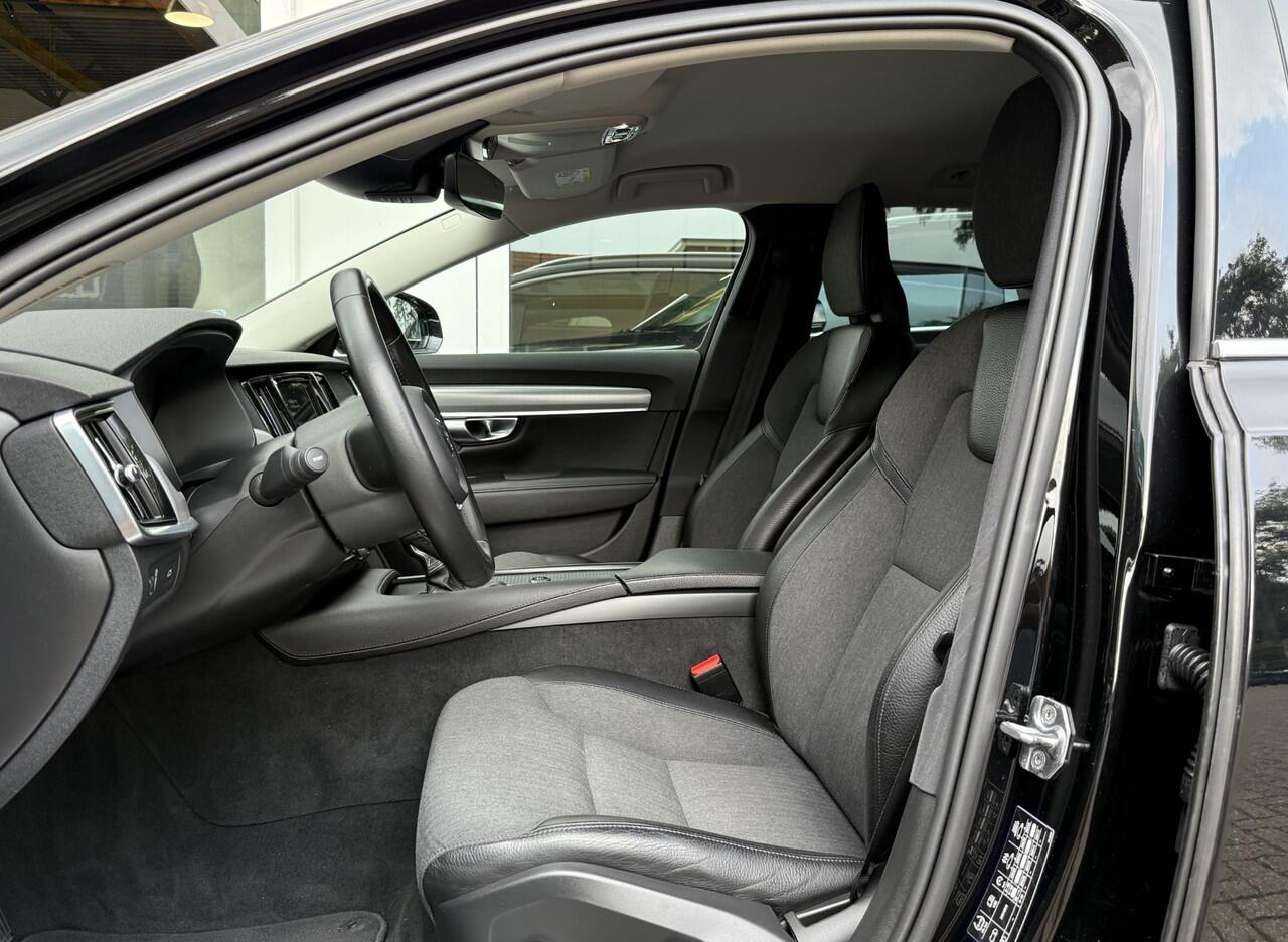 Volvo V90 2.0 T4 Momentum Pro |DAB|Adapt.Cruise|PDC v+a|