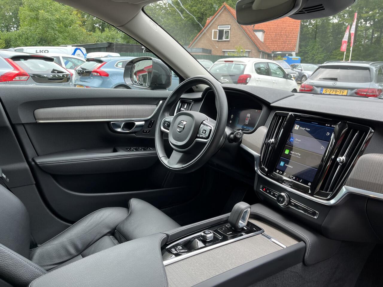 Volvo V90 Cross Country 2.0 B5 250pk AWD Pro Trekhaak 1e Eign. Dealer Onderhouden