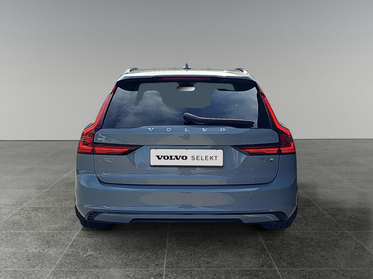 Volvo V90 2.0 T6 Plug-in hybrid AWD Plus Dark | Trekhaak | Harman/Kardon Audio | 360 graden camera | Stoelverwarming |