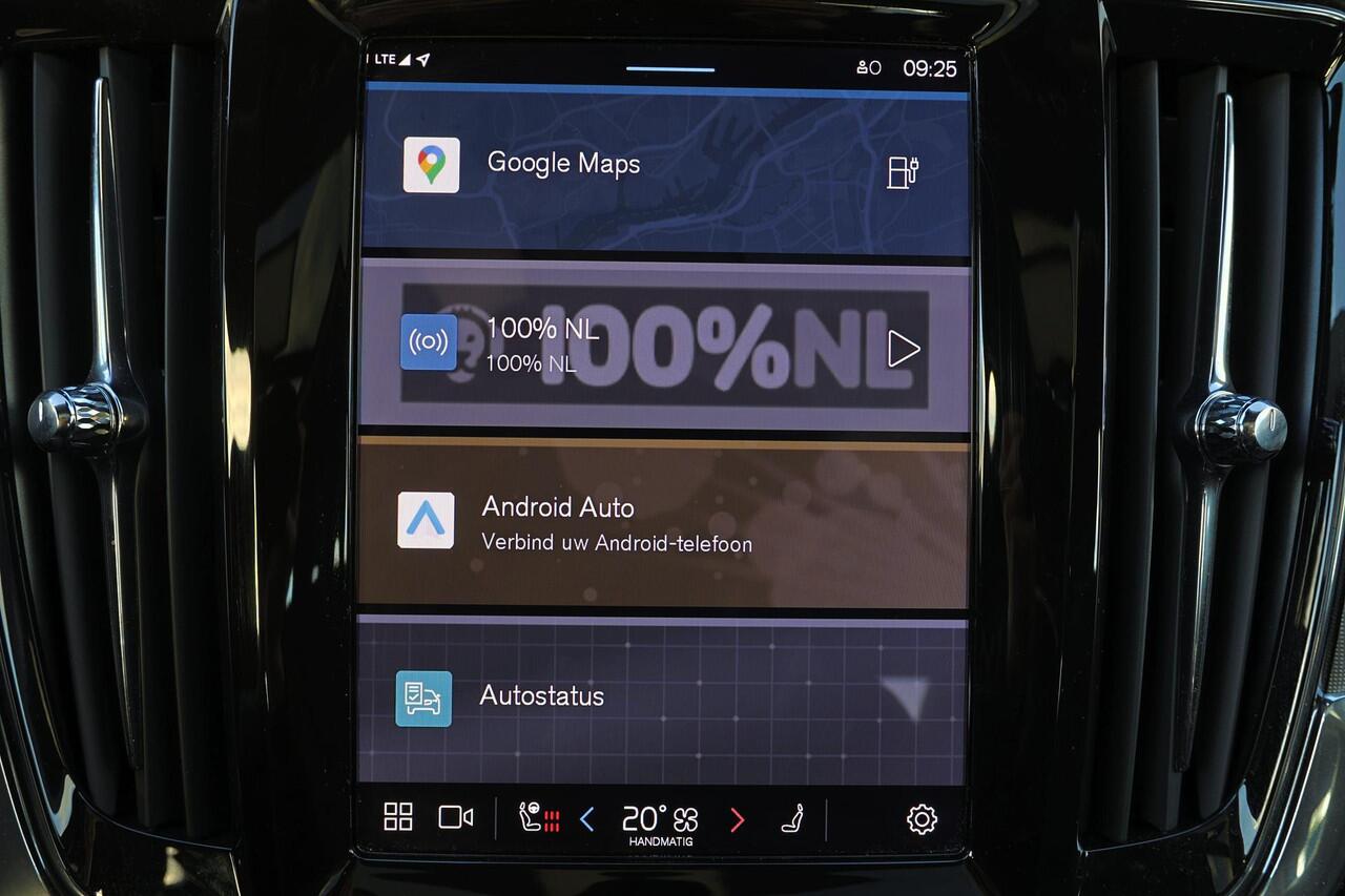 Volvo V90 T8 Recharge AWD Ultra Dark - Panorama/schuifdak - IntelliSafe Assist & Surround - 360º Camera - Harman/Kardon audio - Adaptieve LED koplampen - Verwarmde voorstoelen, stuur & achterbank - Parkeersensoren voor & achter - Elektr. bedienb. voorstoelen met ge