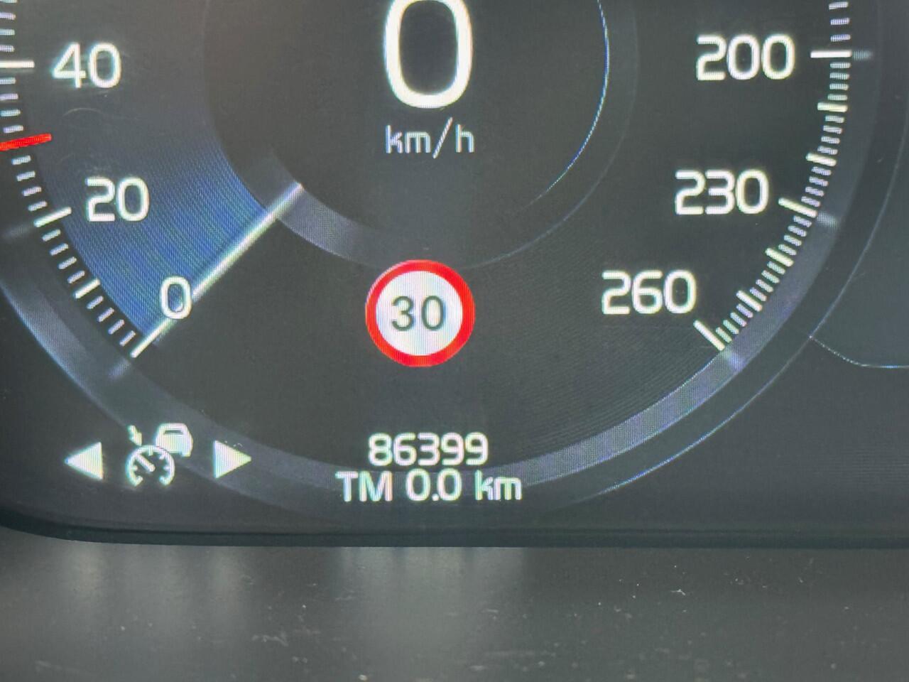 Volvo V90 2.0 T8 AWD Inscription LEER NAVI LED STOELKOELING 86000KM!!!