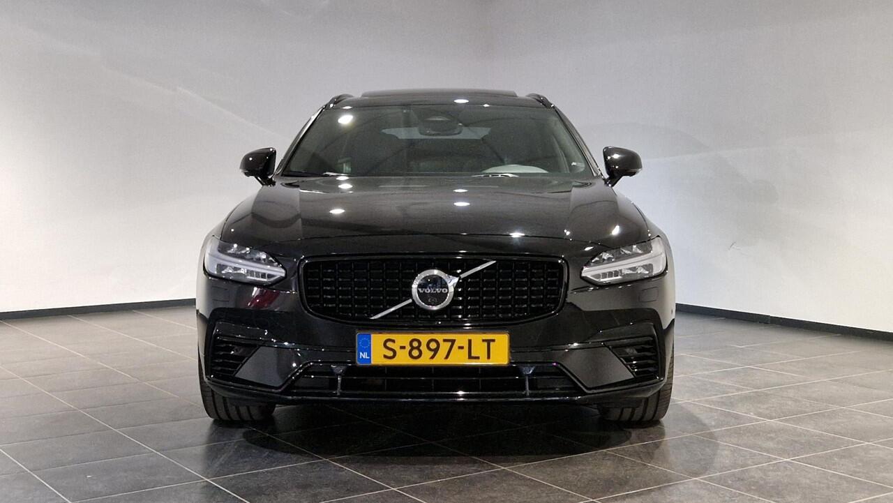 Volvo V90 2.0 T6 Plug-in hybrid AWD Ultimate Dark | Panoramadak | Harman Kardon | Trekhaak |
