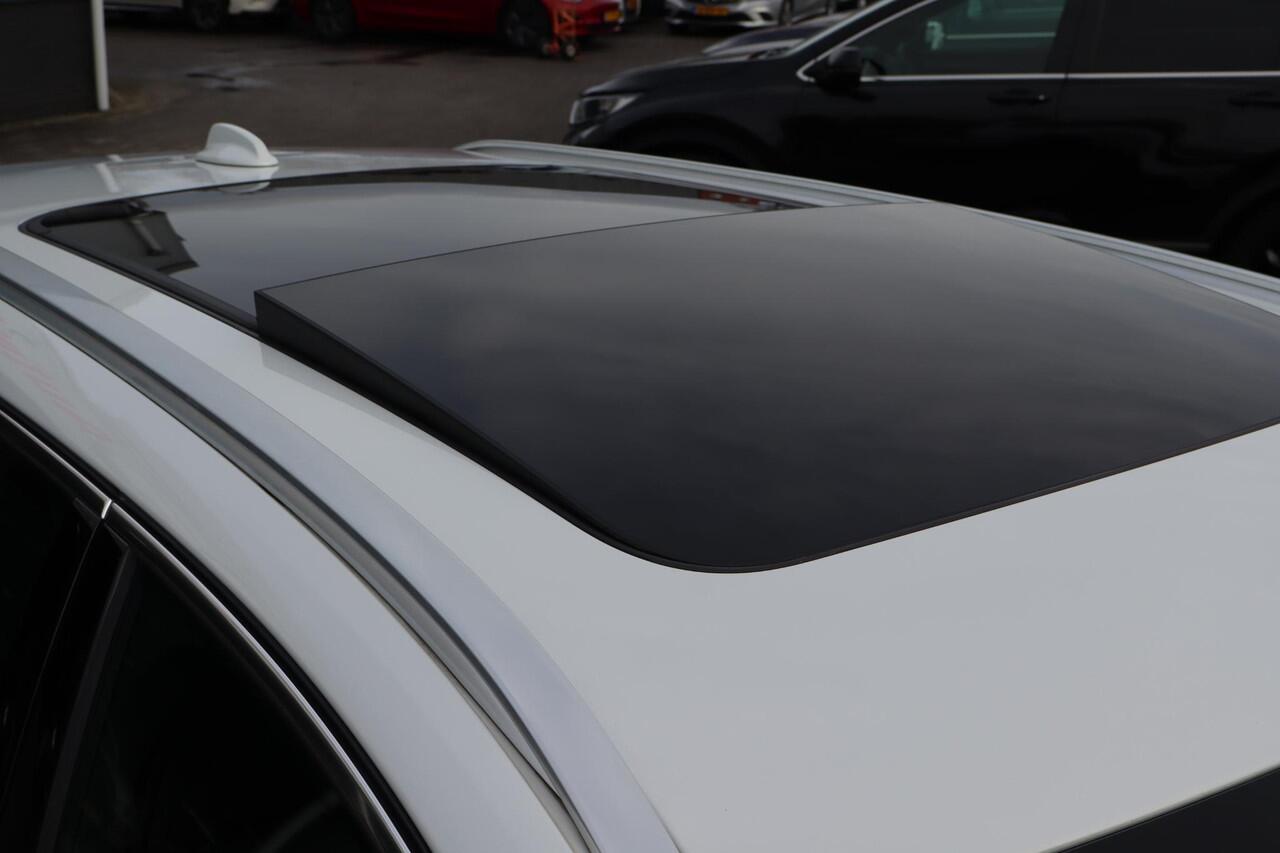 Volvo V90 2.0 T4 Inscription BTW Auto, Pilot assist, Adaptieve Cruise control, Panoramadak, Schuif- kanteldak, Trekhaak, Stoel- en stuurverwarming, Apple Carplay