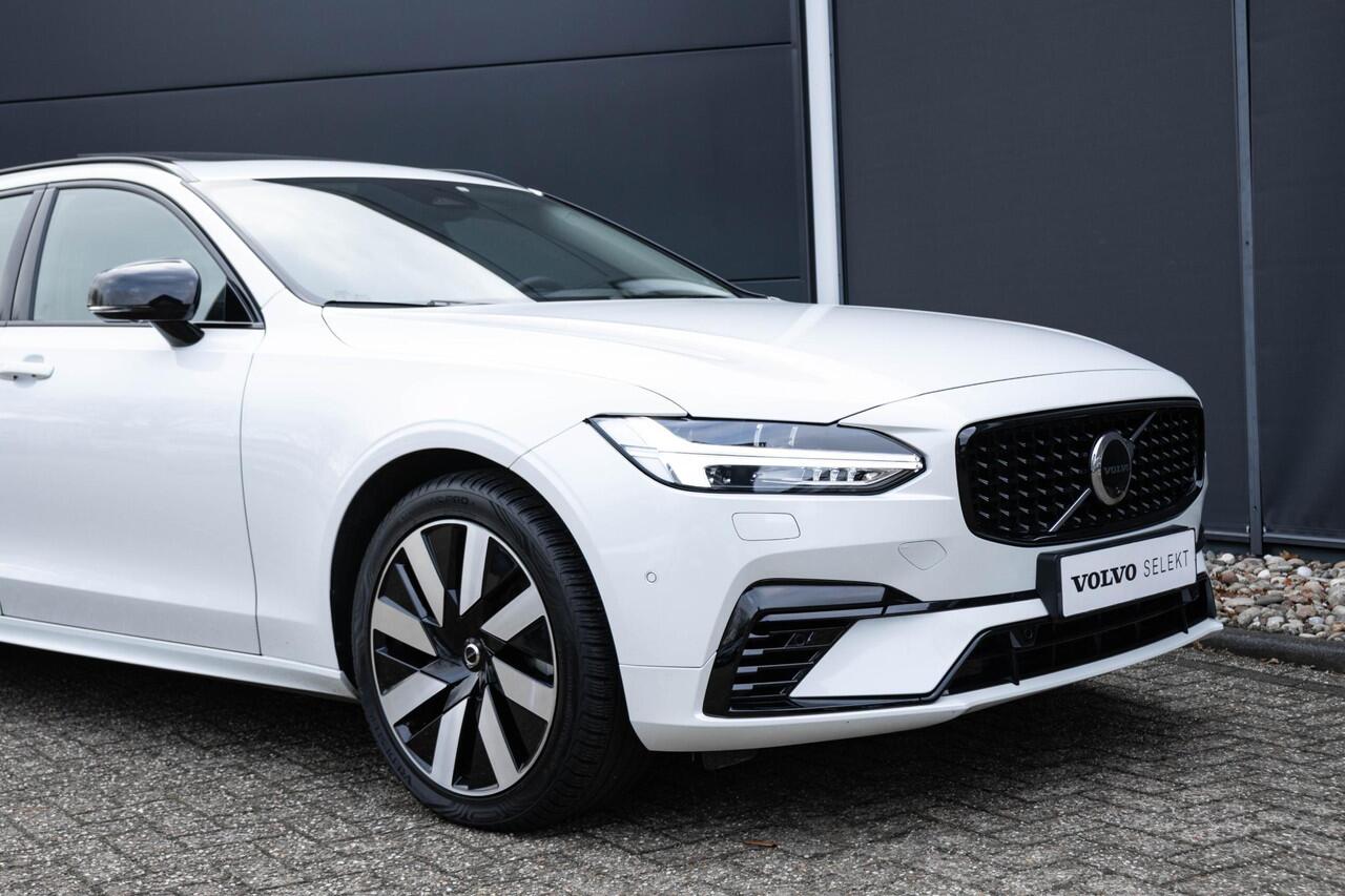 Volvo V90 T6 Automaat AWD Ultra Dark | Verwarmde Voorstoelen en Stuurwiel | Standkachel | Panoramisch Schuif-/Kanteldak | Harman Kardon Premium Audio | 360º Camera | Gelamineerde zijruiten en achterruit | Zonnescherm Zijramen Achter