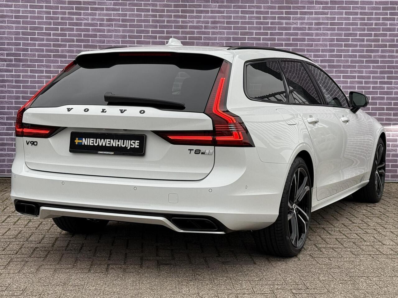 Volvo V90 2.0 T8 Plug-in hybrid AWD Ultra Executive Edition | Polestar Engineerd | Custum Sport uitlaat | Trekhaak | Luchtvering | Bowers & Wilkins | Massage | Stoel Verwarming-Koeling | 360° |