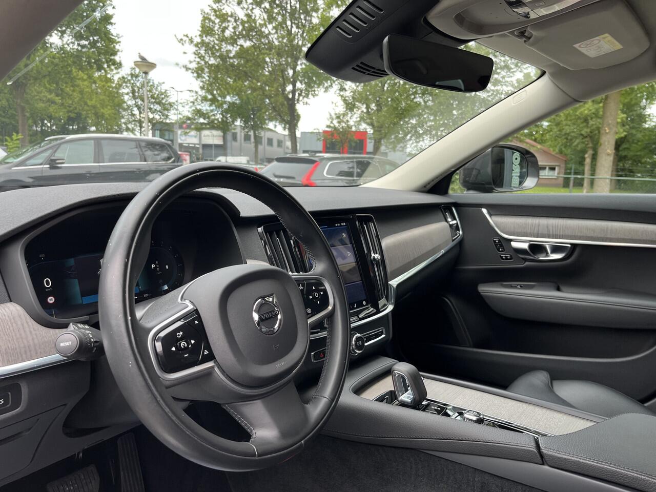 Volvo V90 Cross Country 2.0 B5 250pk AWD Pro Trekhaak 1e Eign. Dealer Onderhouden