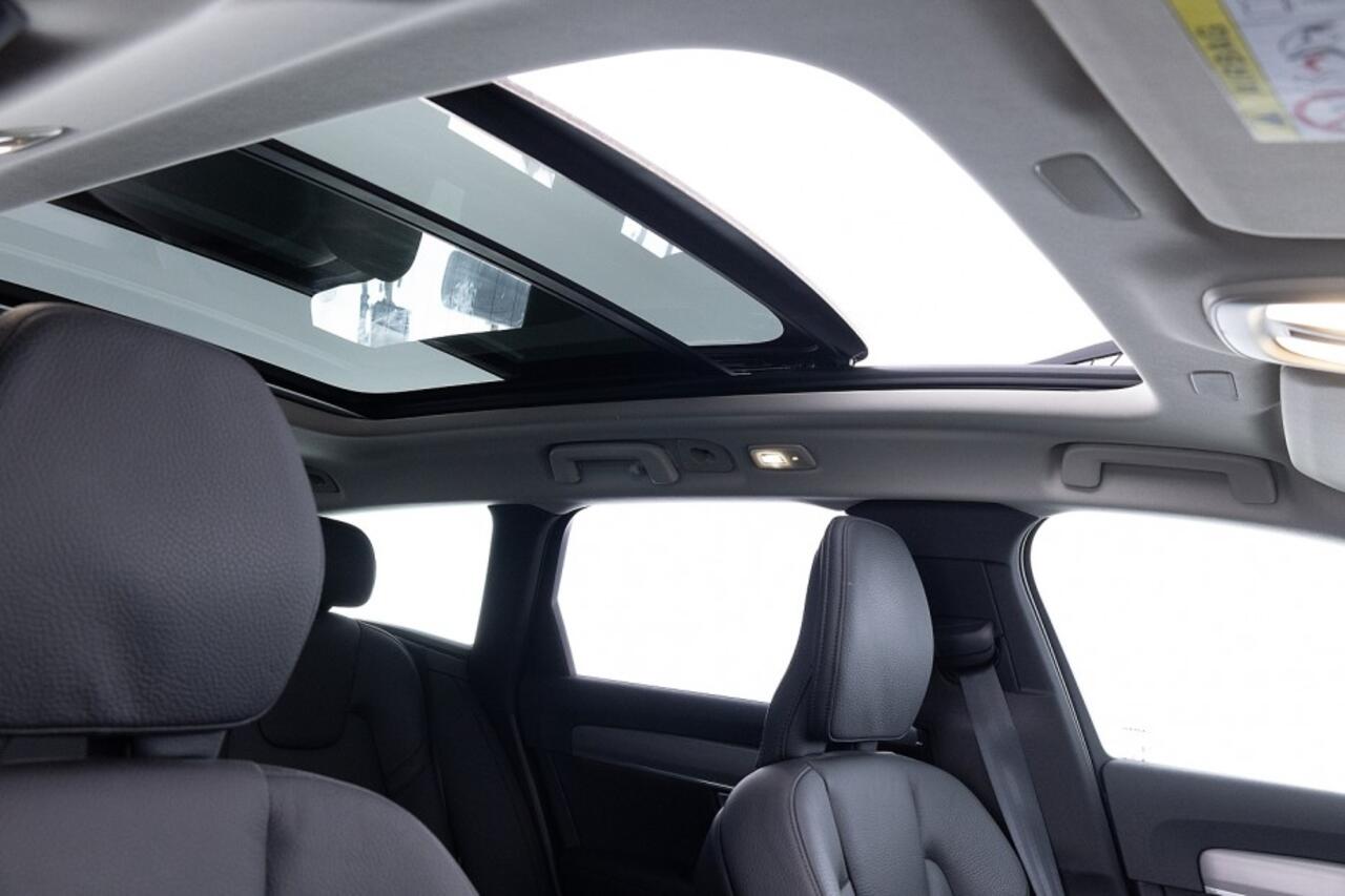 Volvo V90 Cross Country B5 AWD Pro | PANORAMADAK | LEDER | Trekhaak | harman/kardon