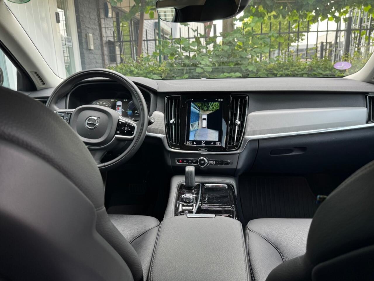 Volvo V90 2.0 T-6 Recharge 340pk AWD Inscription + Leder + 360 Camera + Nav + 18 inch Lmv - Nw type 2021!