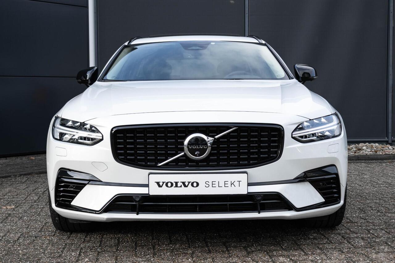 Volvo V90 T6 Automaat AWD Ultra Dark | Verwarmde Voorstoelen en Stuurwiel | Standkachel | Panoramisch Schuif-/Kanteldak | Harman Kardon Premium Audio | 360º Camera | Gelamineerde zijruiten en achterruit | Zonnescherm Zijramen Achter