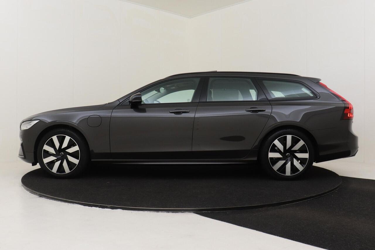 Volvo V90 T8 PLUG-IN HYBRID AWD ULTRA DARK -PANO.DAK|HARMAN/KARDON|360°CAM|TREKHAAK|HEAD-UP DISP.