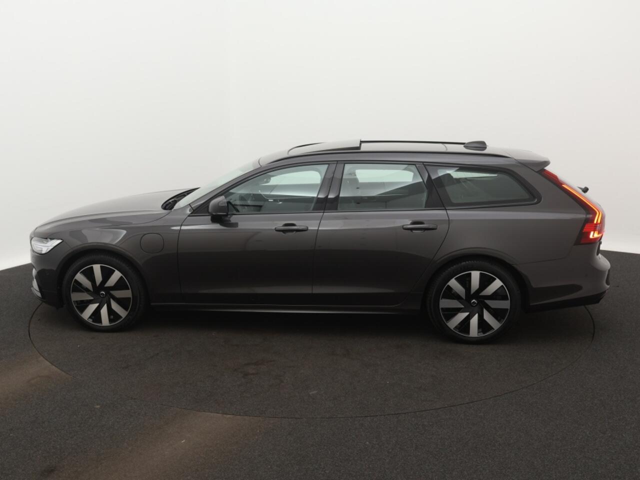 Volvo V90 2.0 T6 AWD Ultimate | Panorama dak | Camera | H&K |
