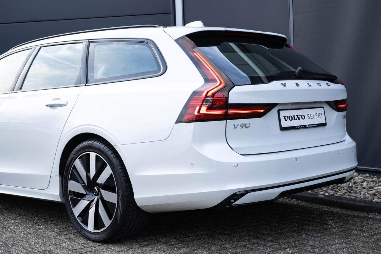 Volvo V90 T6 Automaat AWD Ultra Dark | Verwarmde Voorstoelen en Stuurwiel | Standkachel | Panoramisch Schuif-/Kanteldak | Harman Kardon Premium Audio | 360º Camera | Gelamineerde zijruiten en achterruit | Zonnescherm Zijramen Achter