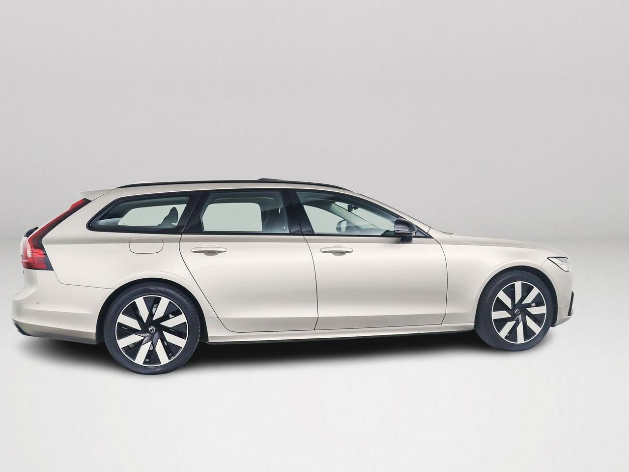 Volvo V90 T8 Plug-in hybrid AWD Ultra Dark | Panoramadak | 360° camera | Harman Kardon | Stoel- en Stuurverwarming | Trekhaak