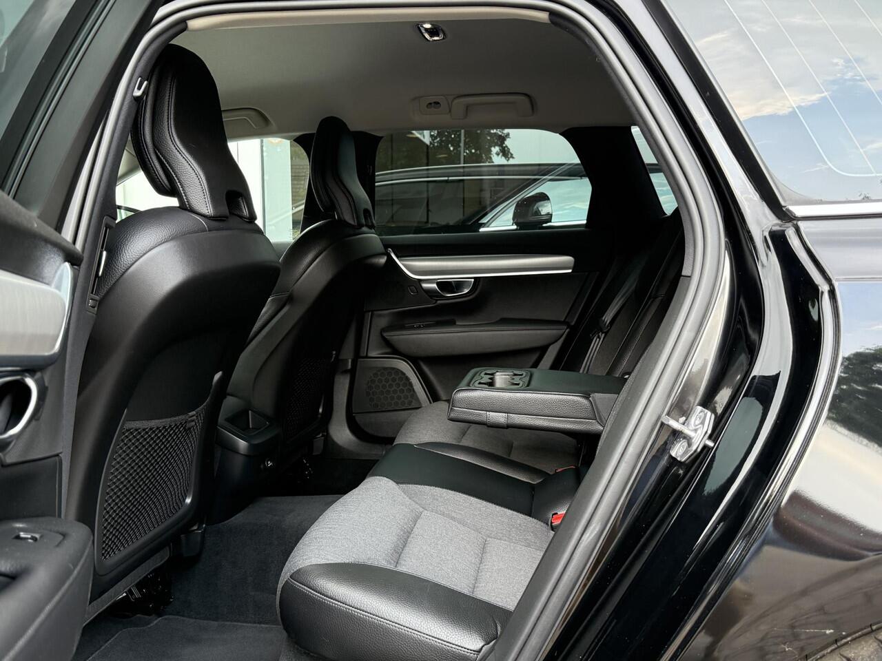 Volvo V90 2.0 T4 Momentum Pro |DAB|Adapt.Cruise|PDC v+a|