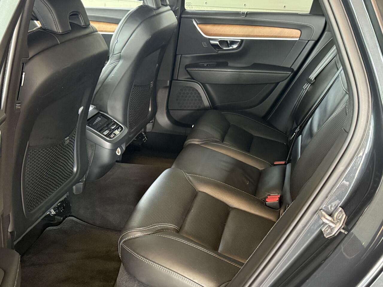 Volvo V90 2.0 T4 Business Luxury+