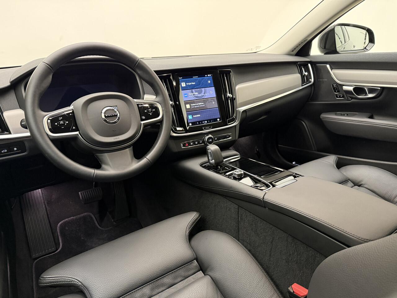 Volvo V90 T6 350pk AWD Plus Dark / 360 Camera / Full-LED / El. Trekhaak / Getint glas / El. Stoelen / Harman&Kardon Audio / 19'' / ACC / BLIS / Stoel + Stuurw. Verwarming /