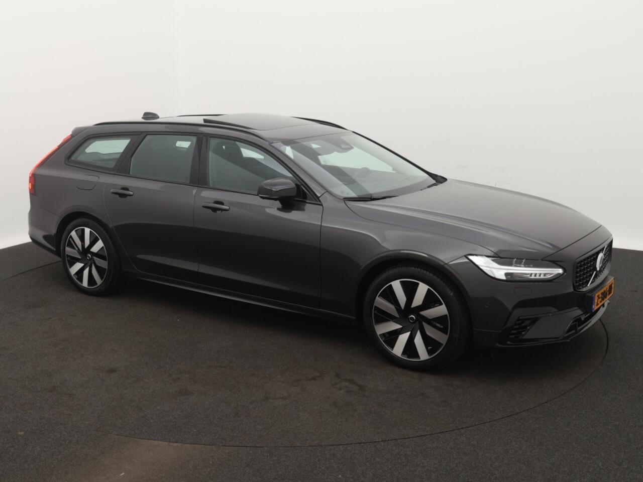Volvo V90 2.0 T6 AWD Ultimate | Panorama dak | Camera | H&K |