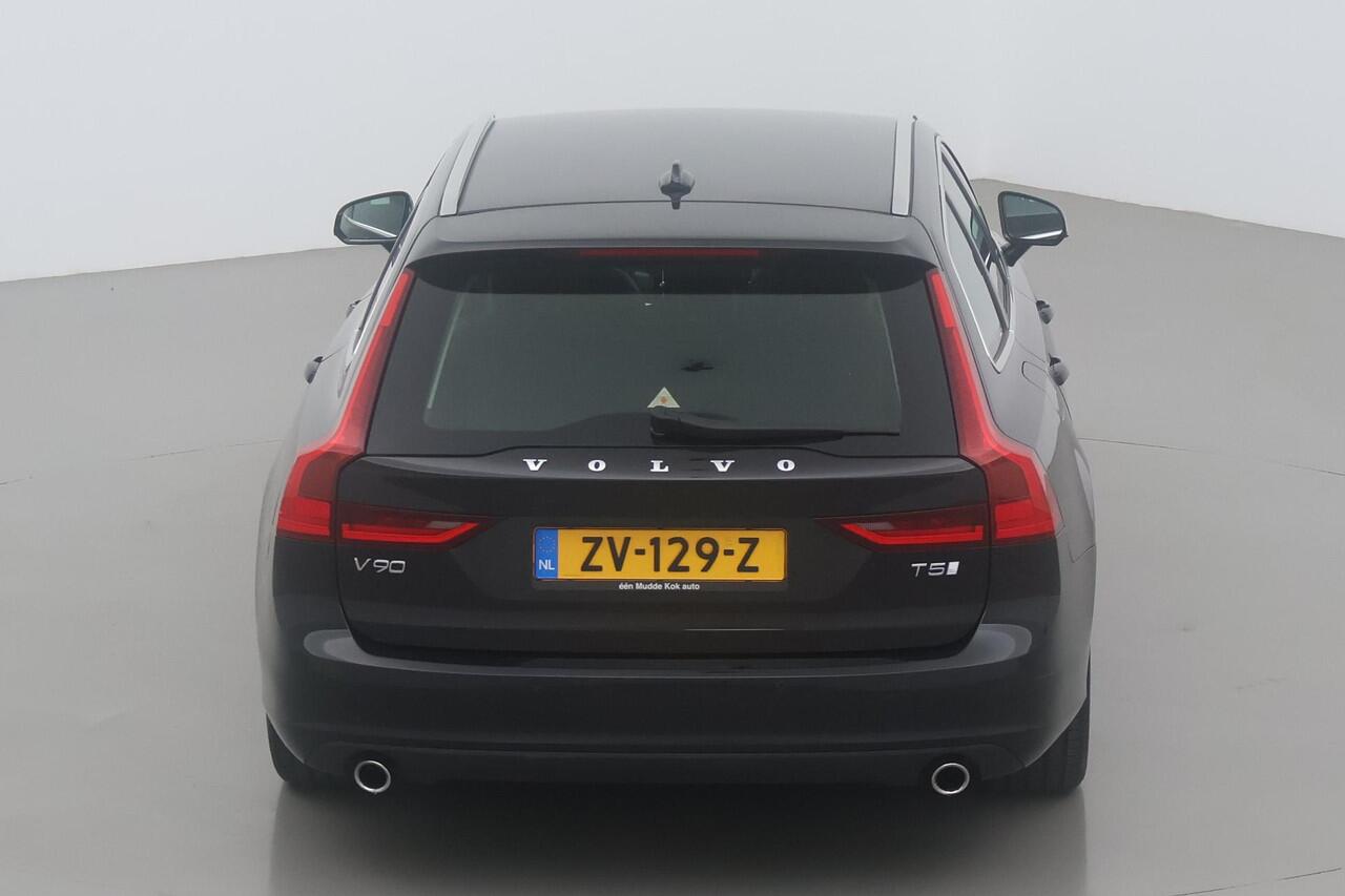 Volvo V90 T4 | ACC | BLIS | Stoel+Stuurverwarming | Apple Carplay | Camera | Trekhaak